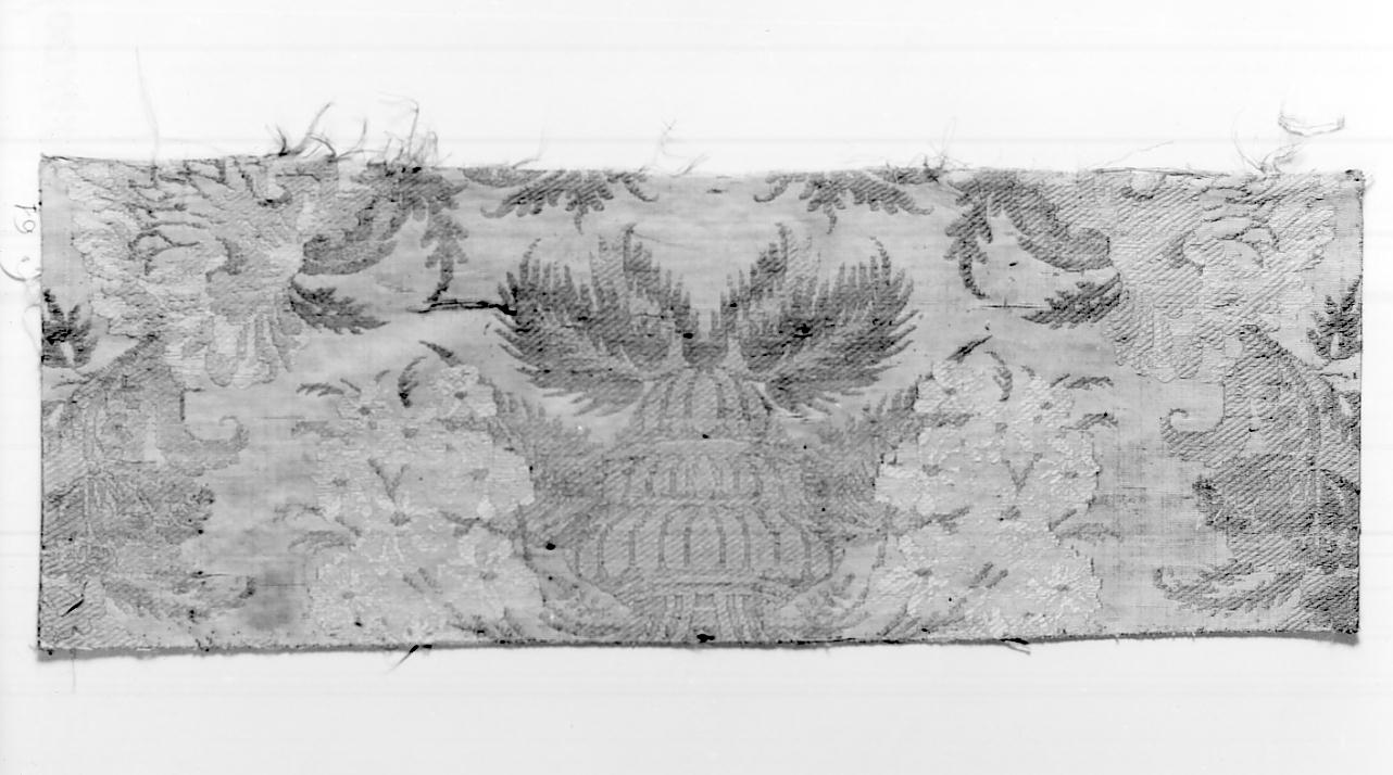 tessuto, frammento - manifattura italiana, manifattura francese (prima metà sec. XVIII)