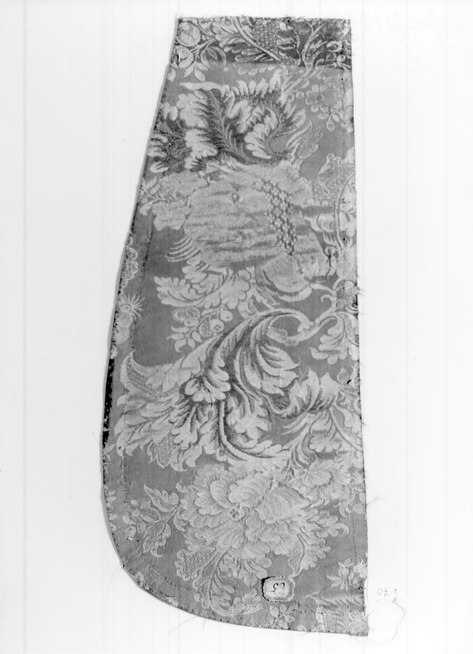 tessuto, frammento - manifattura italiana, manifattura francese (prima metà sec. XVIII)