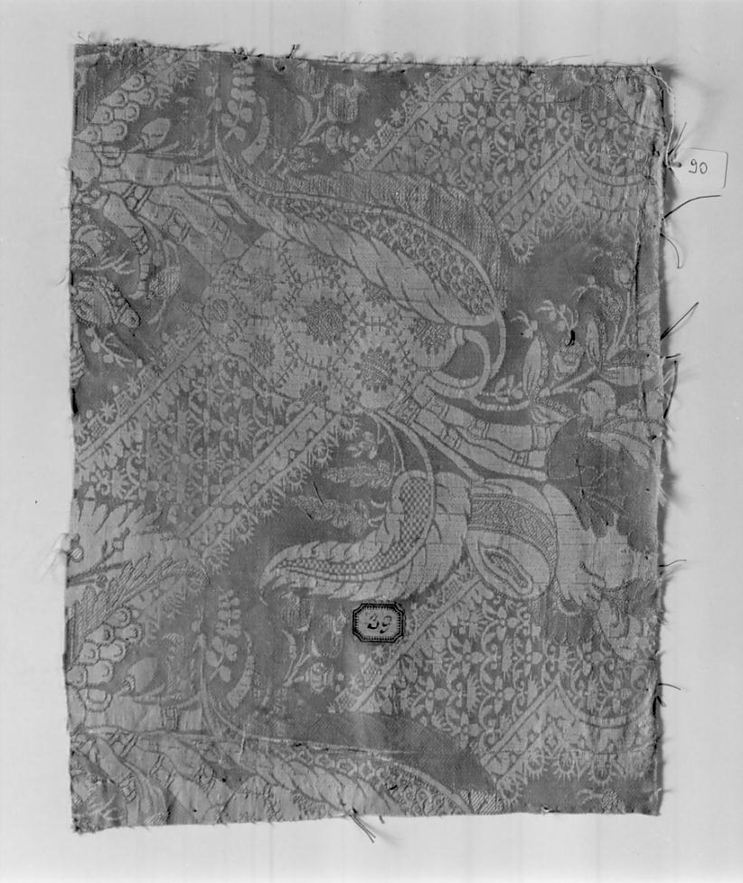 tessuto, frammento - manifattura italiana, manifattura francese (primo quarto sec. XVIII)