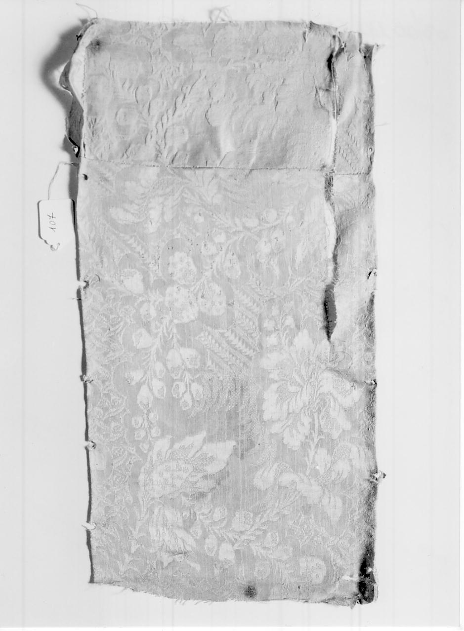 tessuto, frammento - manifattura italiana, manifattura francese (sec. XVIII)