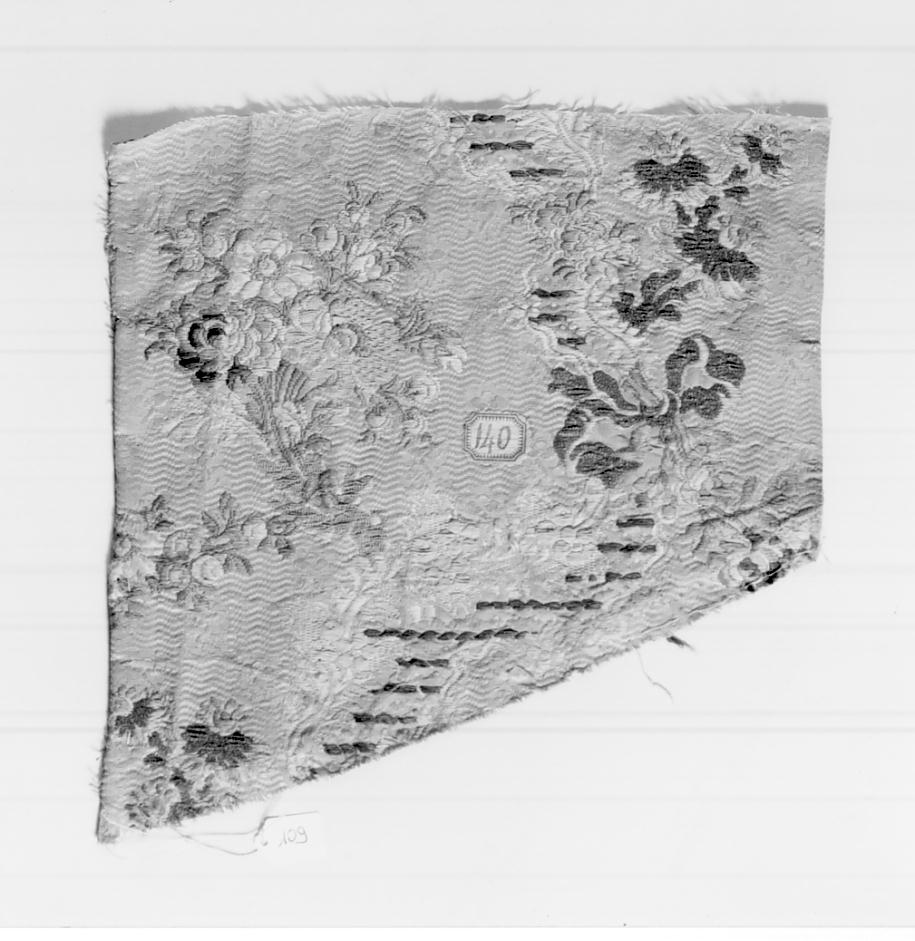 tessuto, frammento - manifattura italiana, manifattura francese (sec. XVIII)