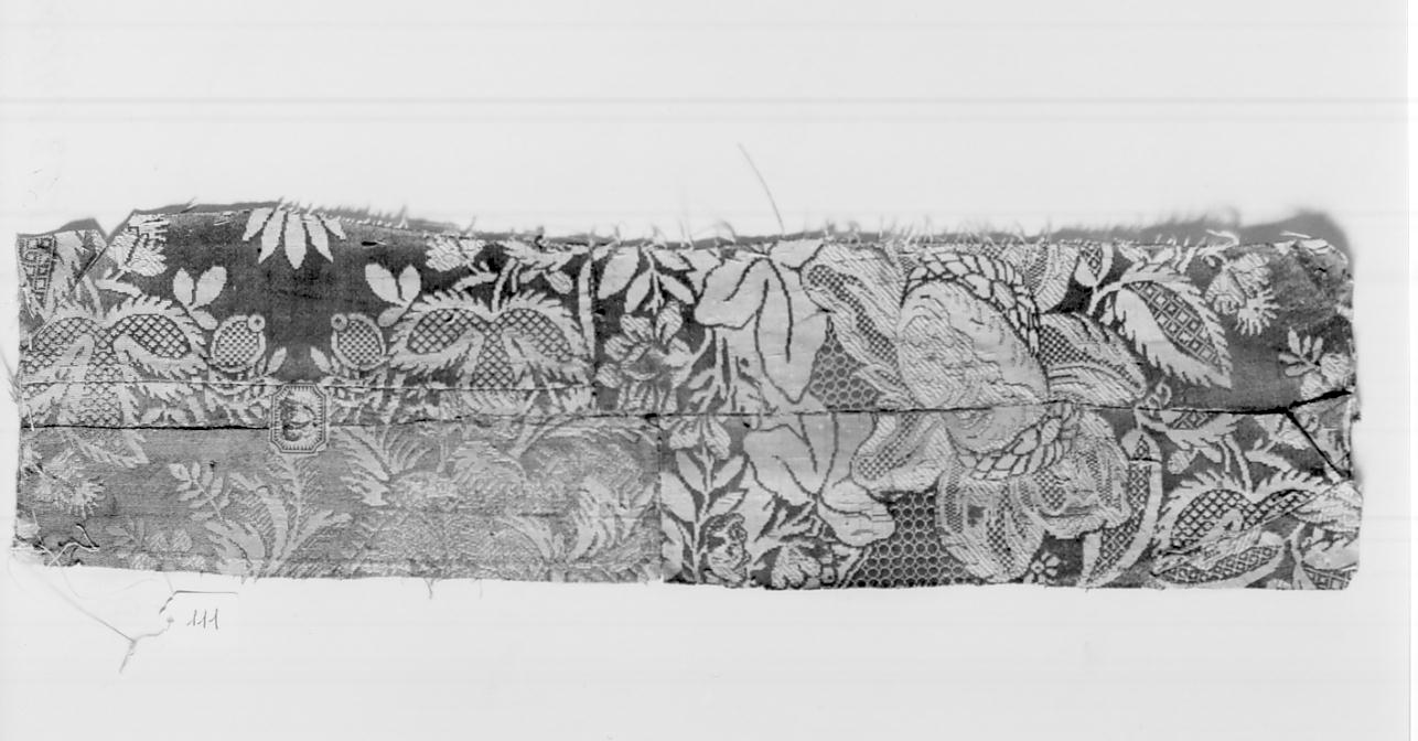 tessuto, frammento - manifattura italiana, manifattura francese (sec. XVIII)