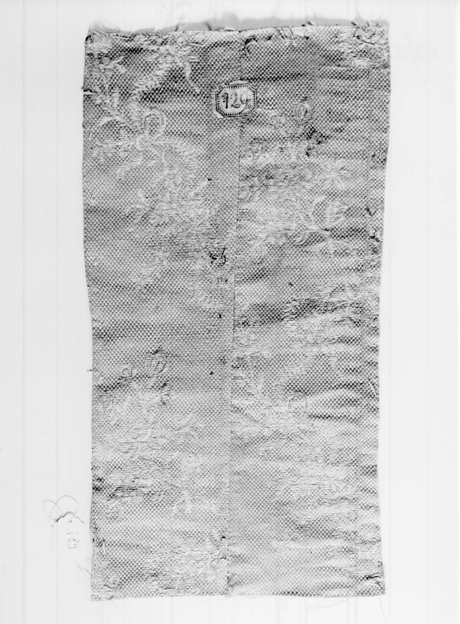 tessuto, frammento - manifattura italiana, manifattura francese (seconda metà sec. XVIII)