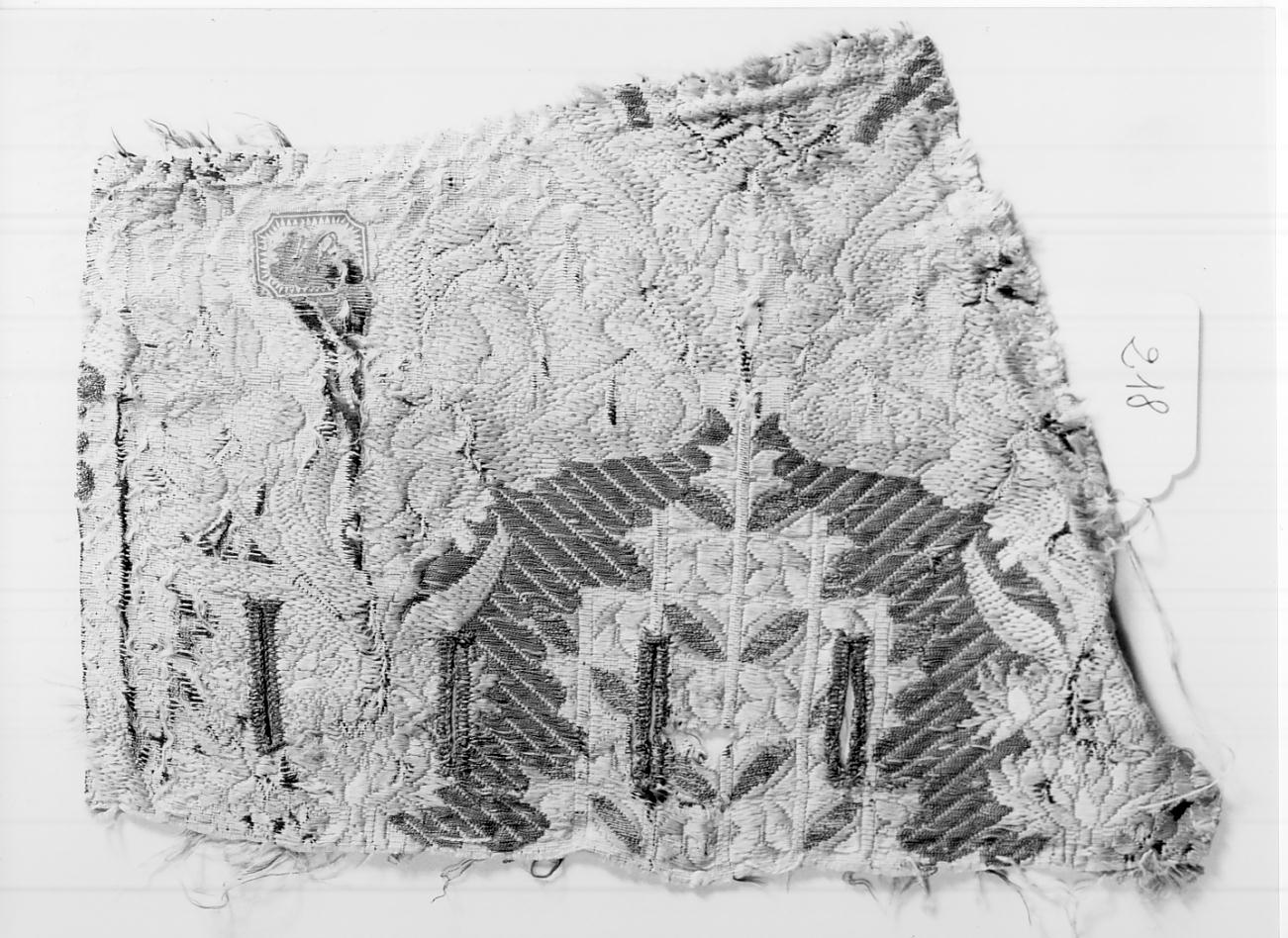 tessuto, frammento - manifattura italiana (secondo quarto sec. XVIII)