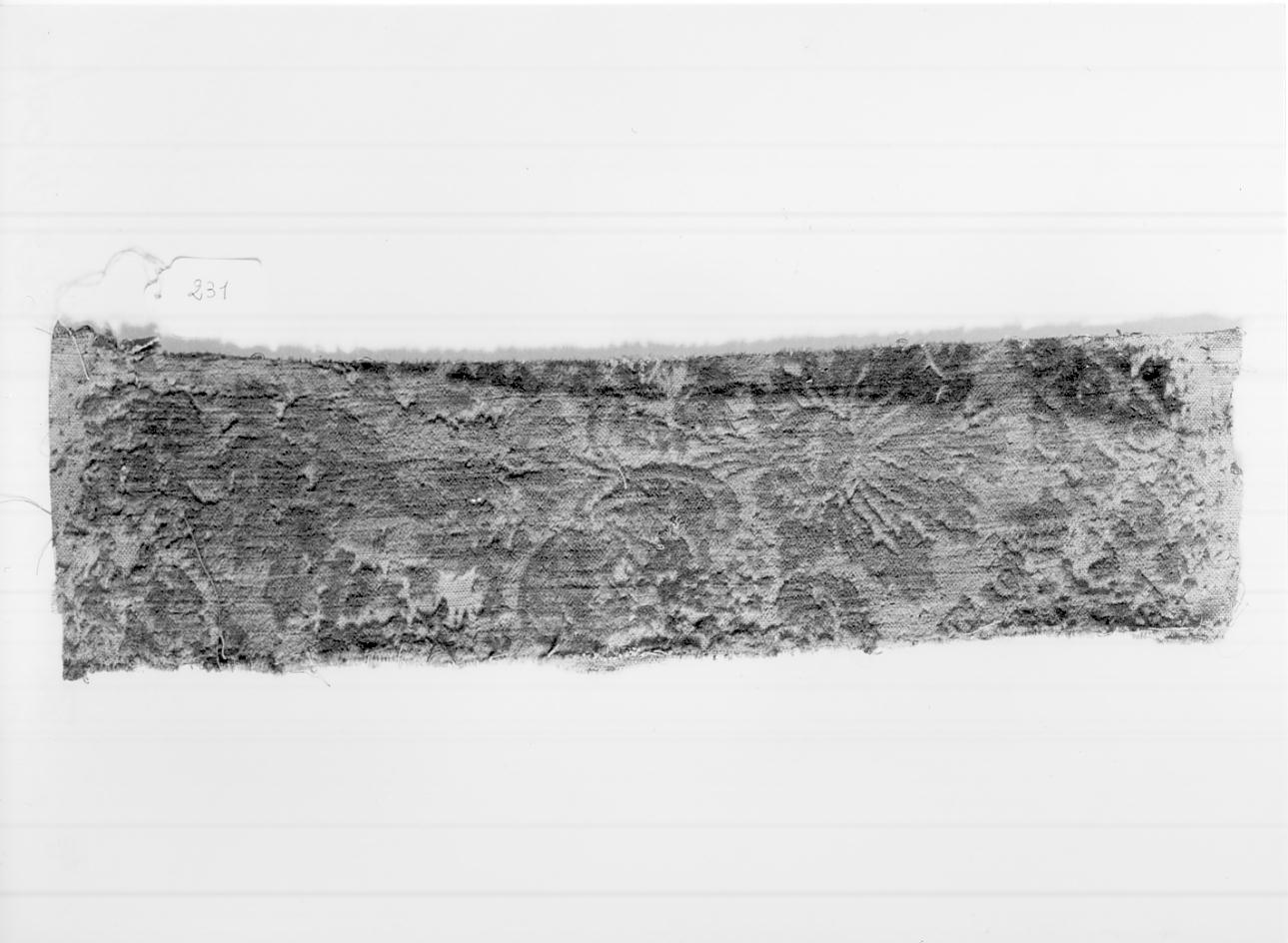 tessuto, frammento - manifattura italiana (seconda metà sec. XVII)