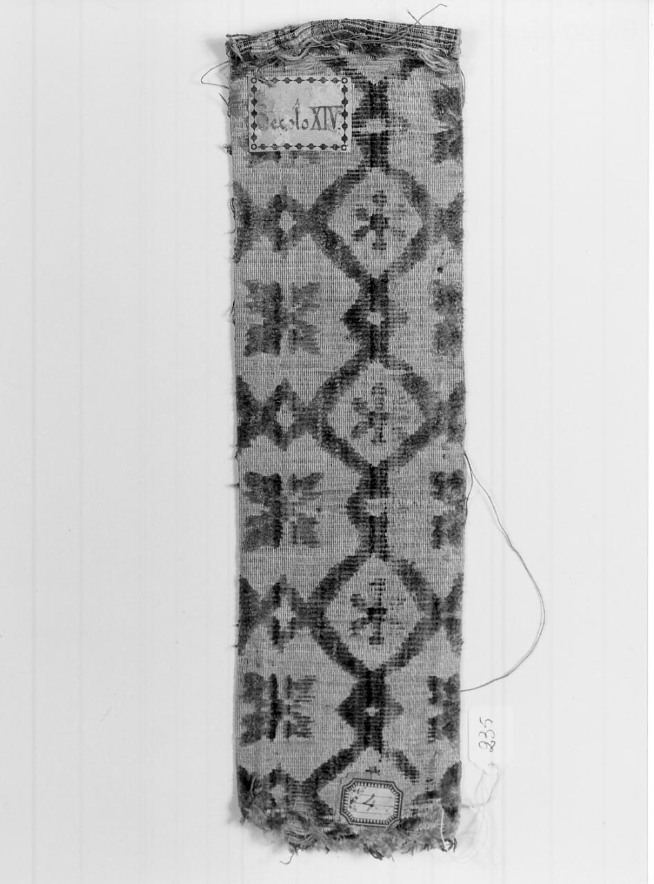 tessuto, frammento - manifattura italiana (fine/inizio secc. XVI/ XVII)