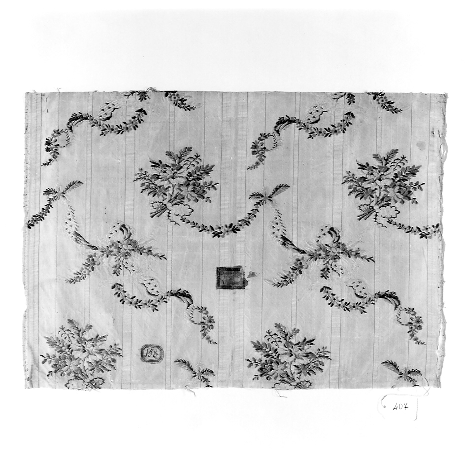 tessuto, frammento - manifattura italiana, manifattura francese (sec. XVIII)
