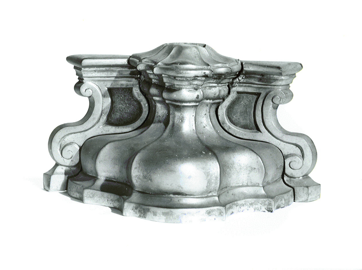 base, opera isolata - ambito italiano (prima metà sec. XX)