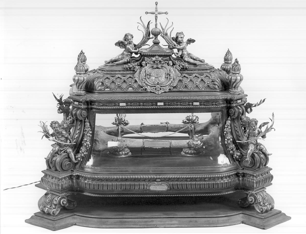 urna, opera isolata di Genazzi F (attribuito) (sec. XX)