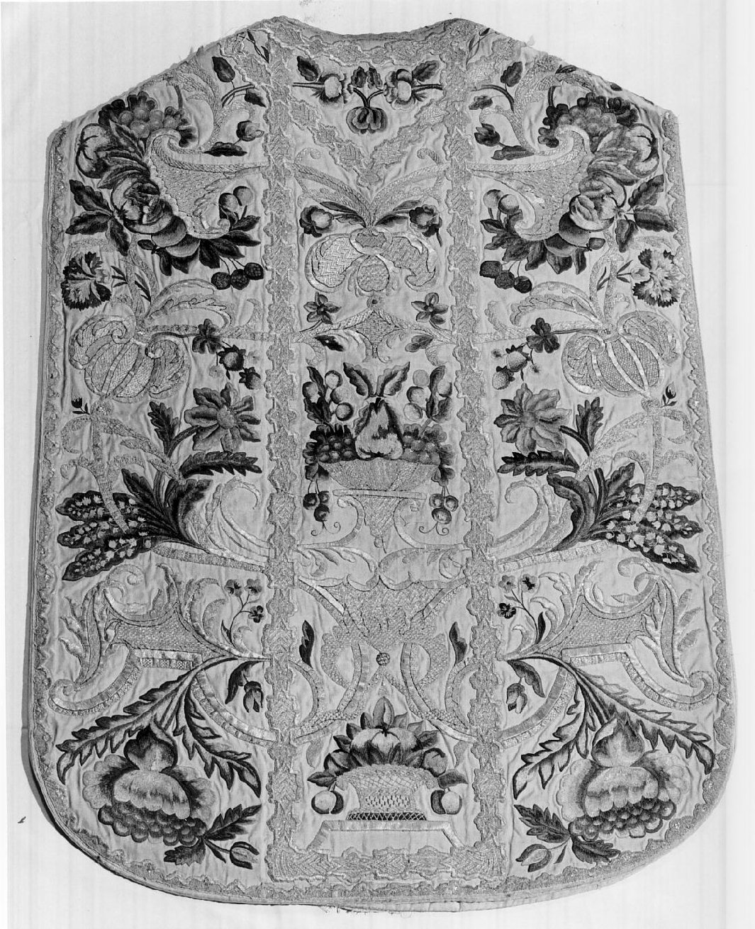 paramento liturgico, insieme - ambito lombardo (fine/inizio secc. XVIII/ XIX)