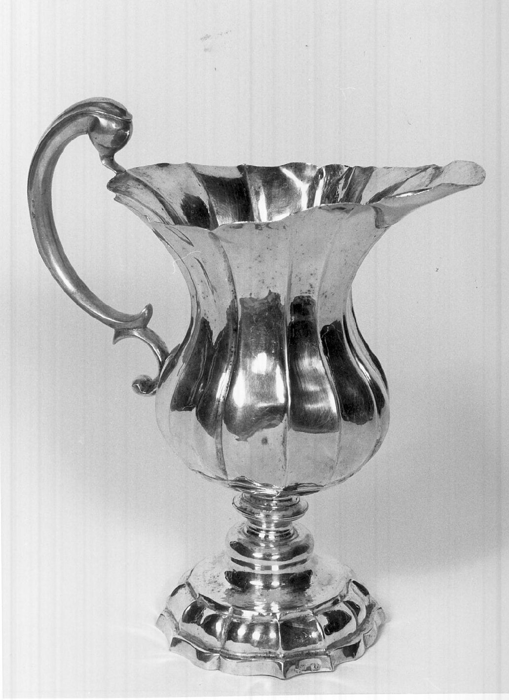 brocca, opera isolata di Elena Vincenzo (attribuito) (sec. XIX)