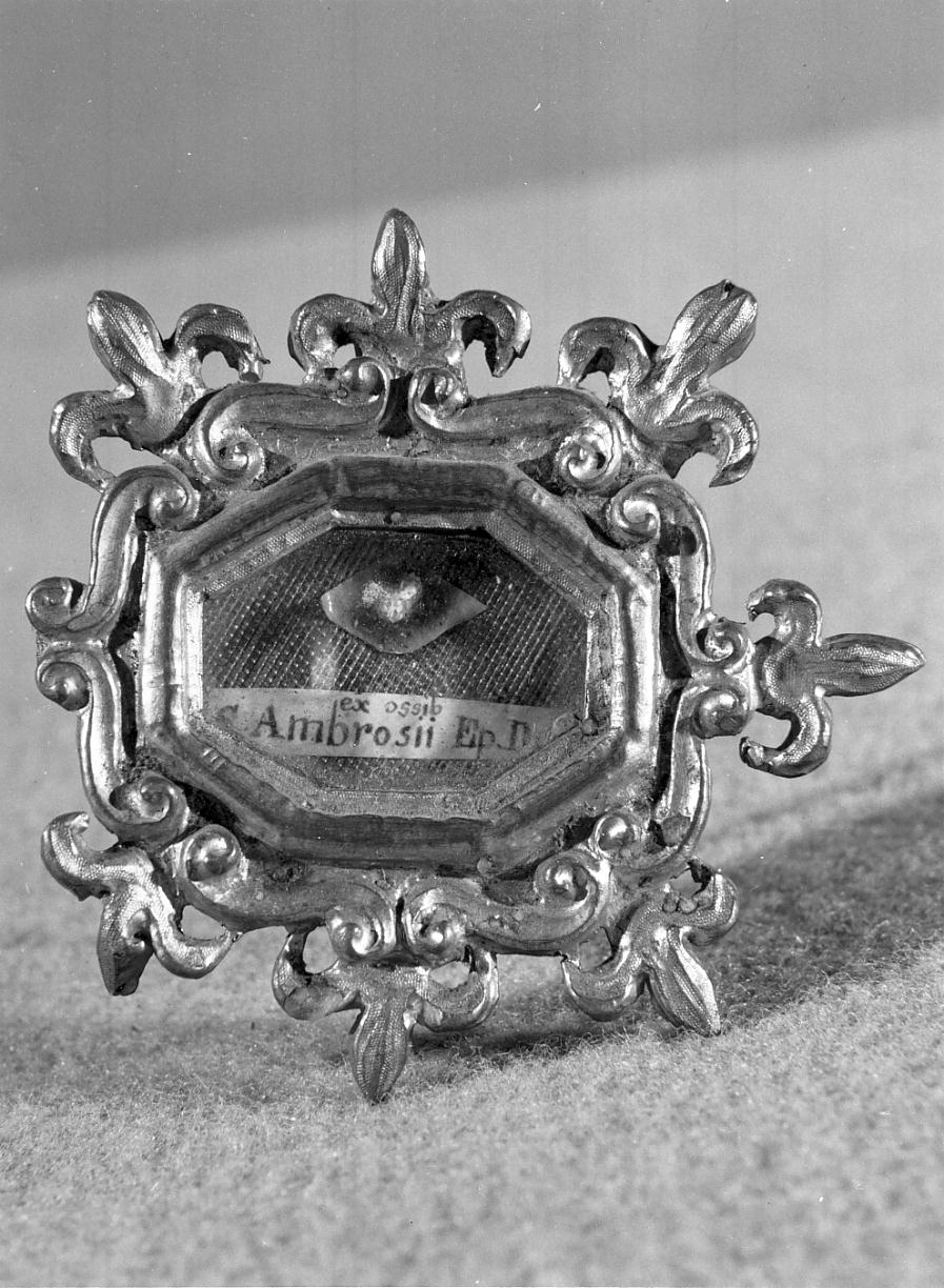 reliquiario a capsula - a medaglione, serie - ambito lombardo (sec. XVIII)