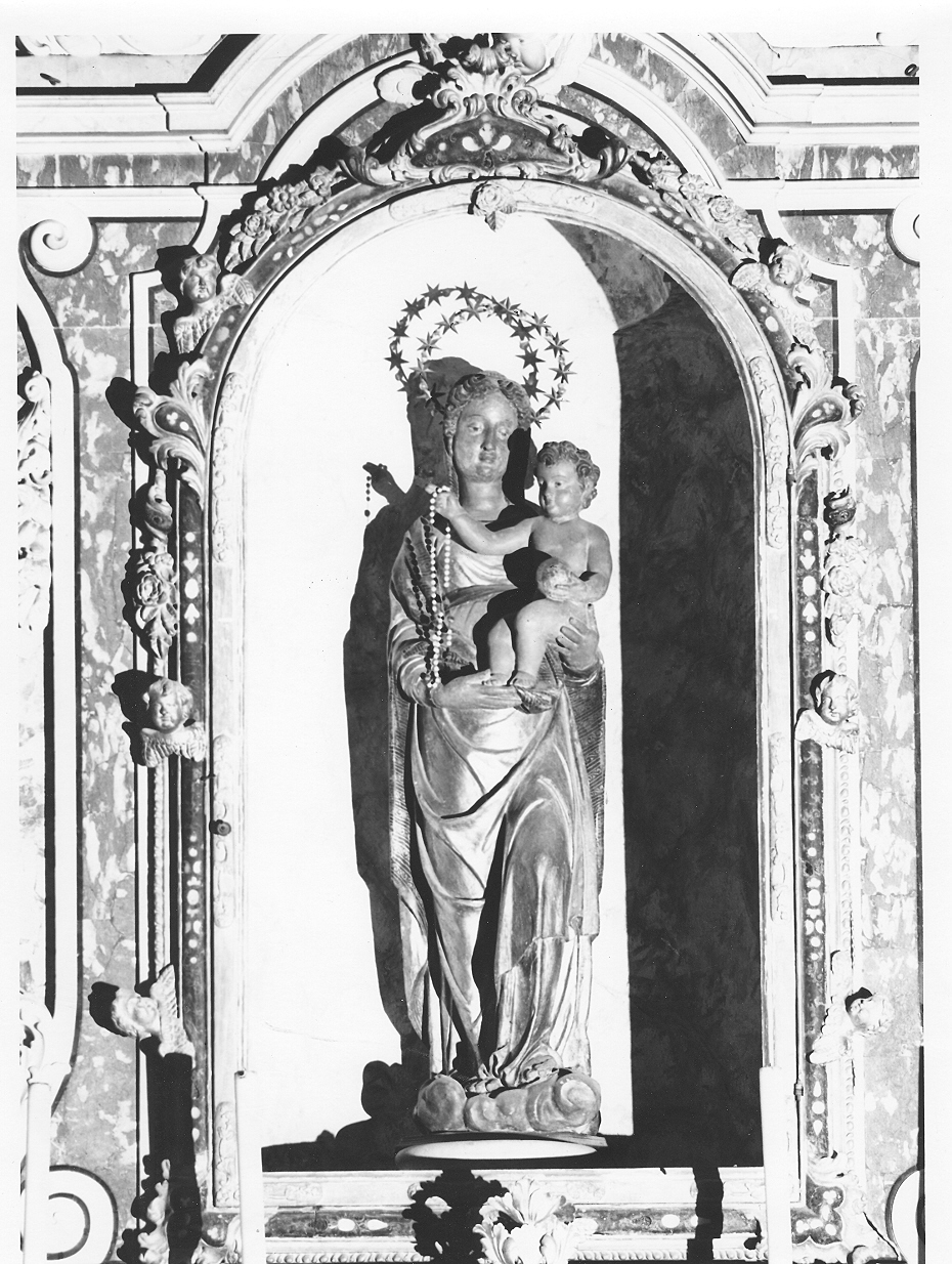 Madonna con Bambino (statua, opera isolata) - ambito italiano (fine sec. XVI)