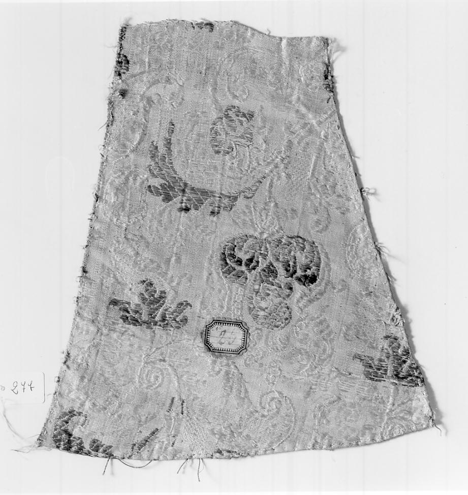 tessuto, frammento - manifattura italiana (metà sec. XVII)
