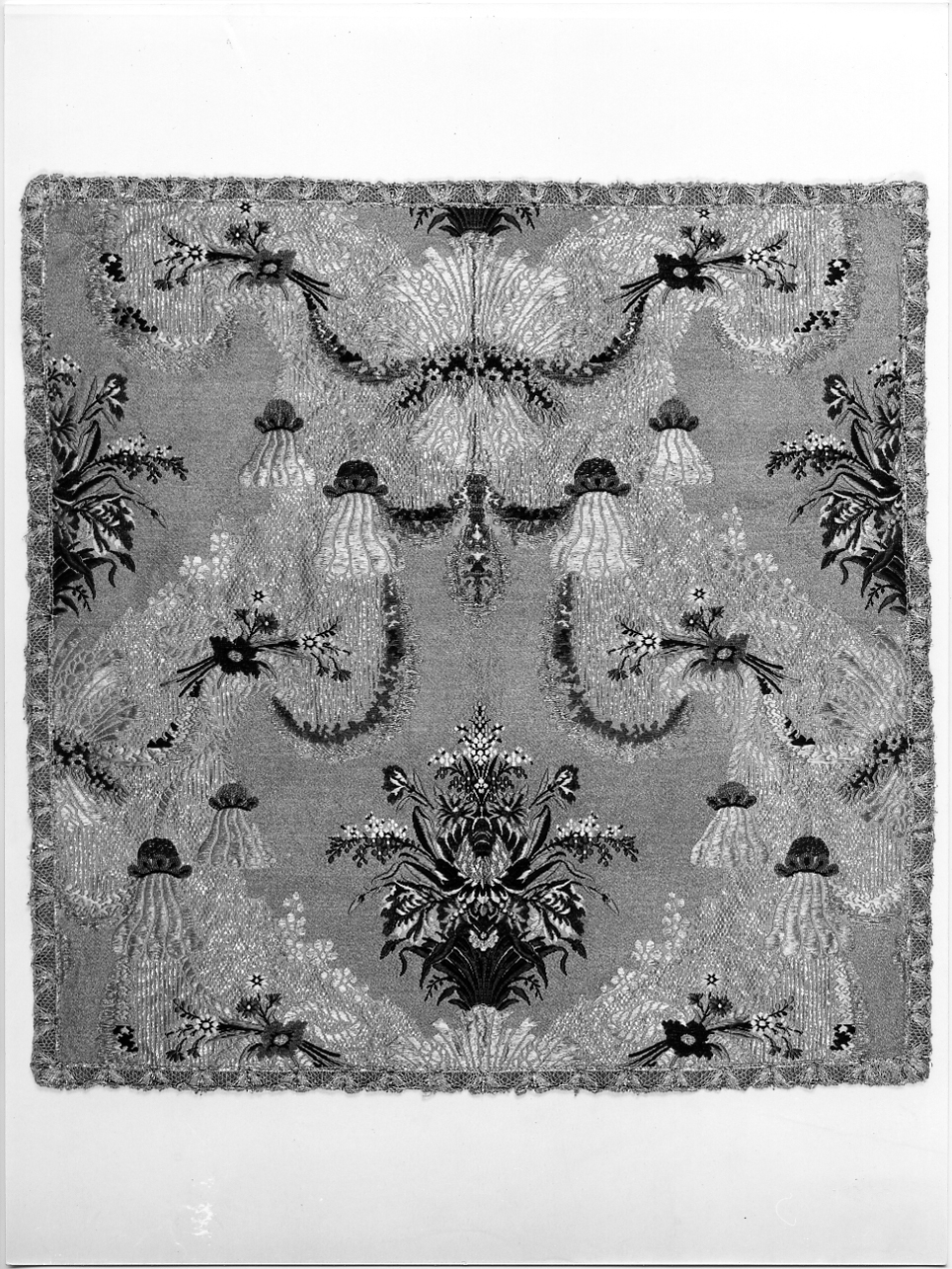 velo di calice, elemento d'insieme - manifattura italiana (metà sec. XVIII, sec. XIX, sec. XX)