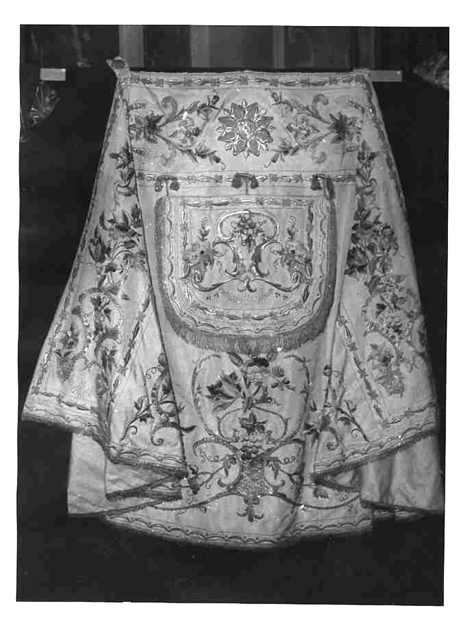 piviale, opera isolata - ambito italiano (inizio sec. XVIII)