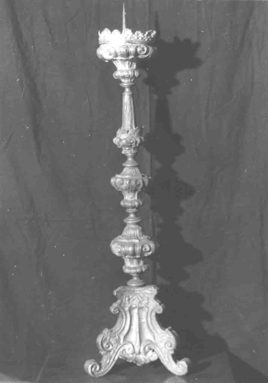 candeliere d'altare, serie - bottega bresciana (sec. XVIII)