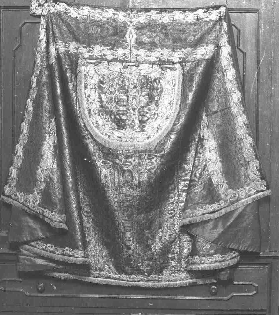 piviale, opera isolata - manifattura bresciana (sec. XVII)