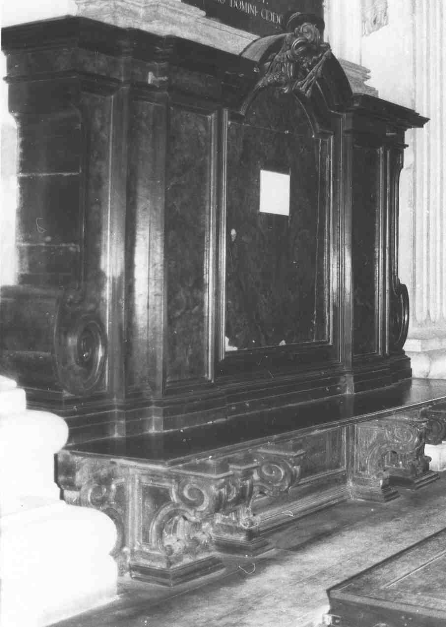 mobile, opera isolata - bottega bresciana (secondo quarto sec. XVIII)