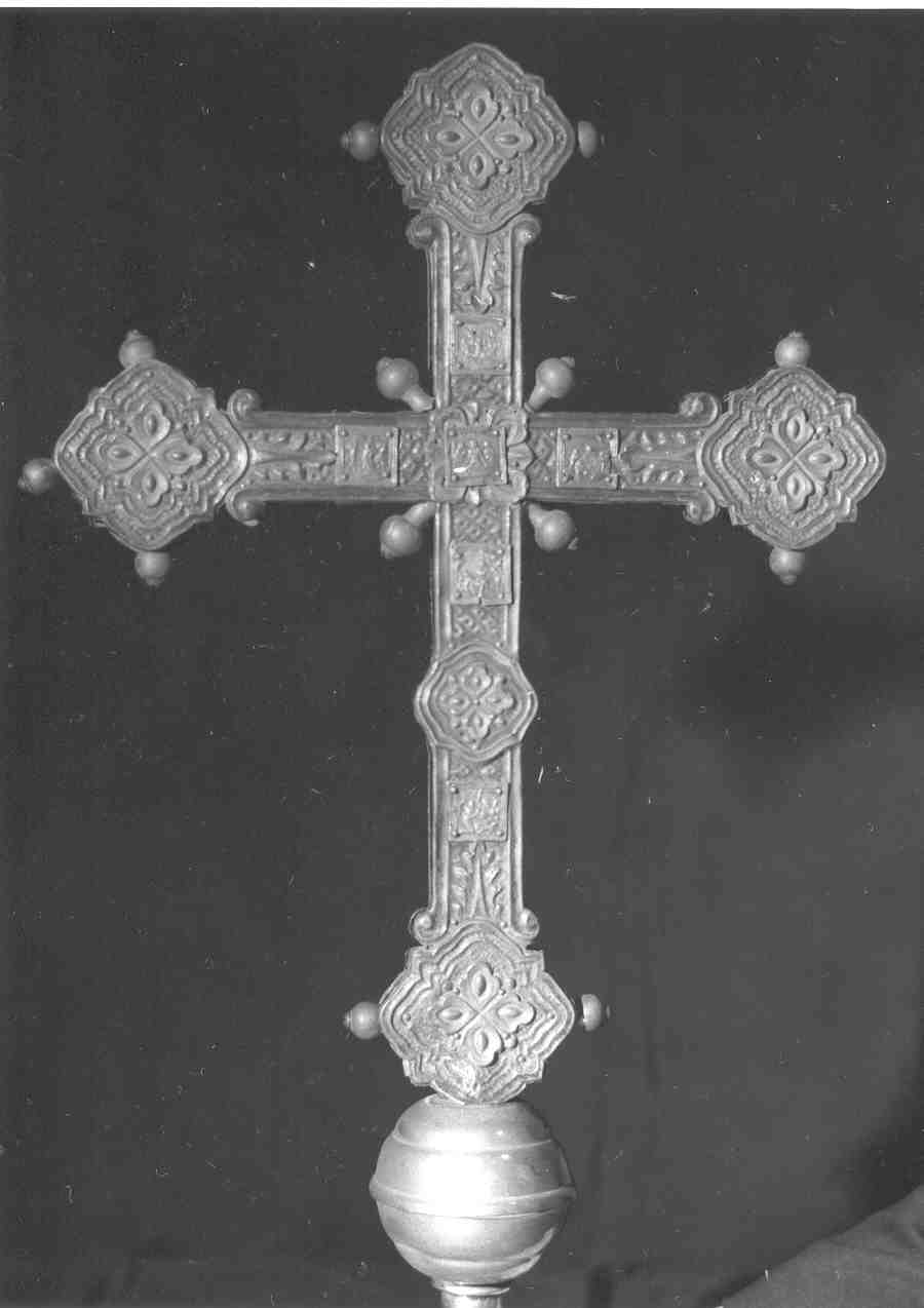 croce processionale, opera isolata - bottega lombarda (prima metà sec. XVI)