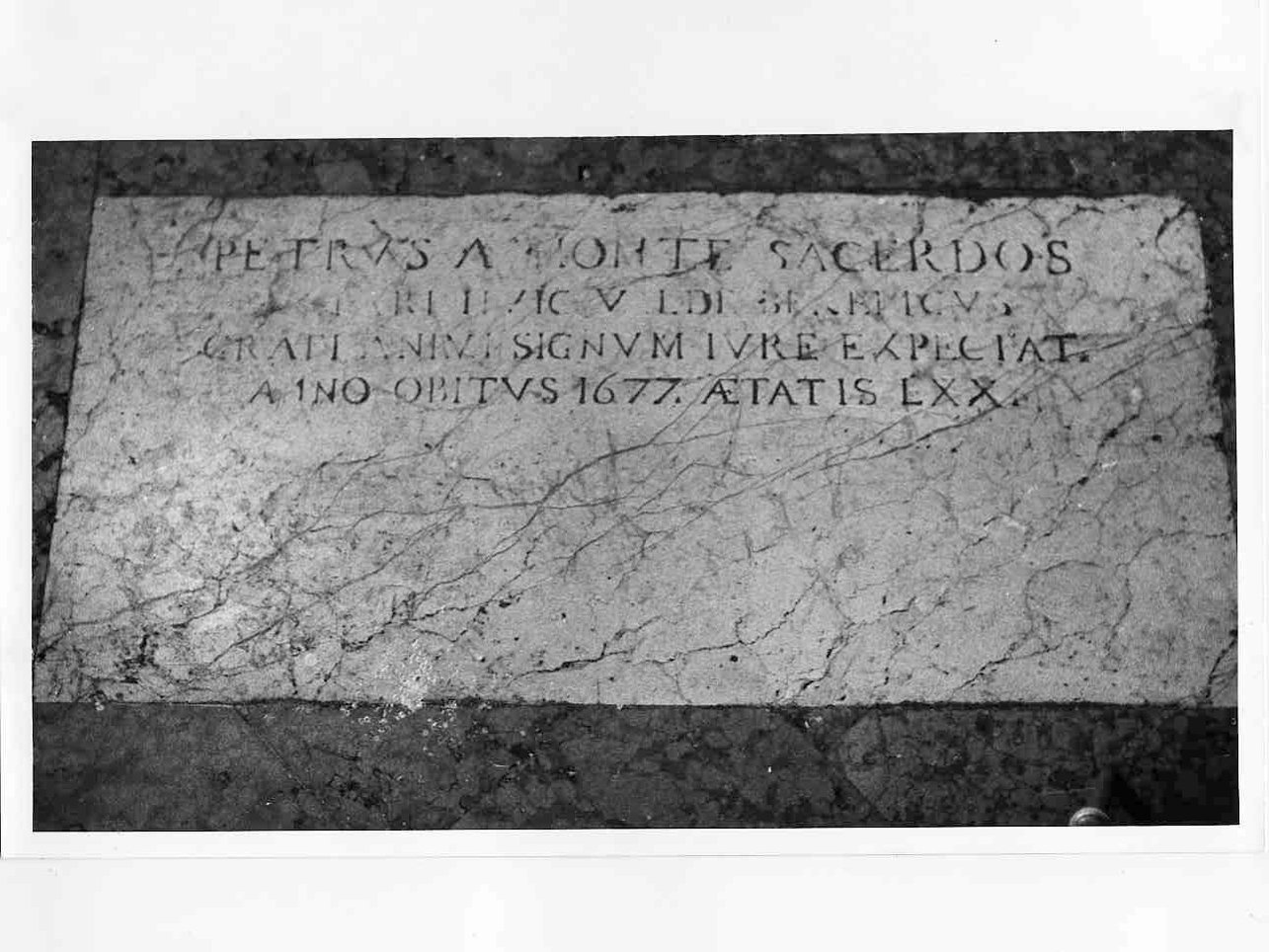 Pietro da Monte (lastra tombale, elemento d'insieme) - ambito italiano (seconda metà sec. XVII)