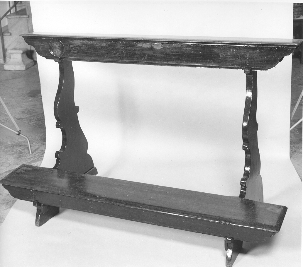 inginocchiatoio, opera isolata - ambito lombardo (sec. XVIII)