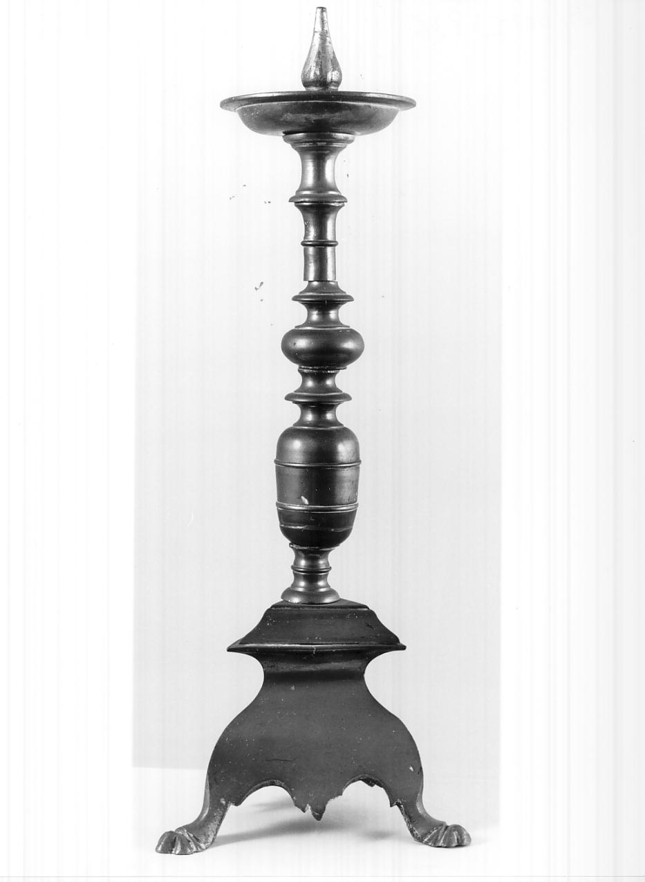 candeliere d'altare, opera isolata - ambito lombardo (seconda metà sec. XVII)