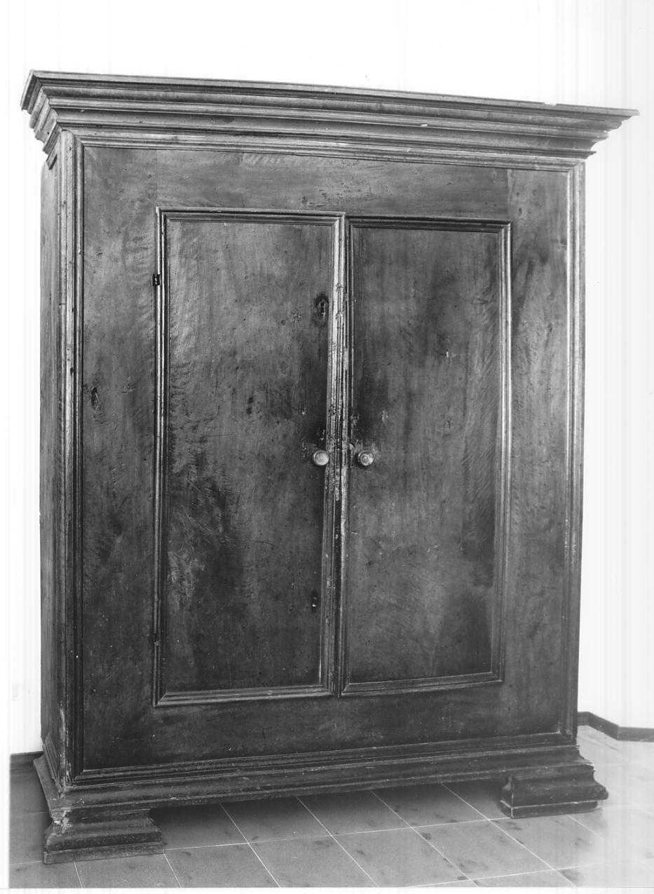 armadio, opera isolata - ambito lombardo (seconda metà sec. XVII)
