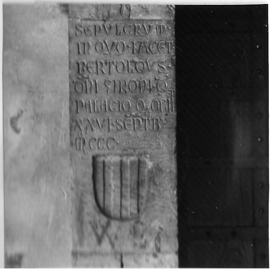 lastra di Bertolous Simoni de Palacio (lastra tombale, opera isolata) - ambito bresciano (sec. XIV)