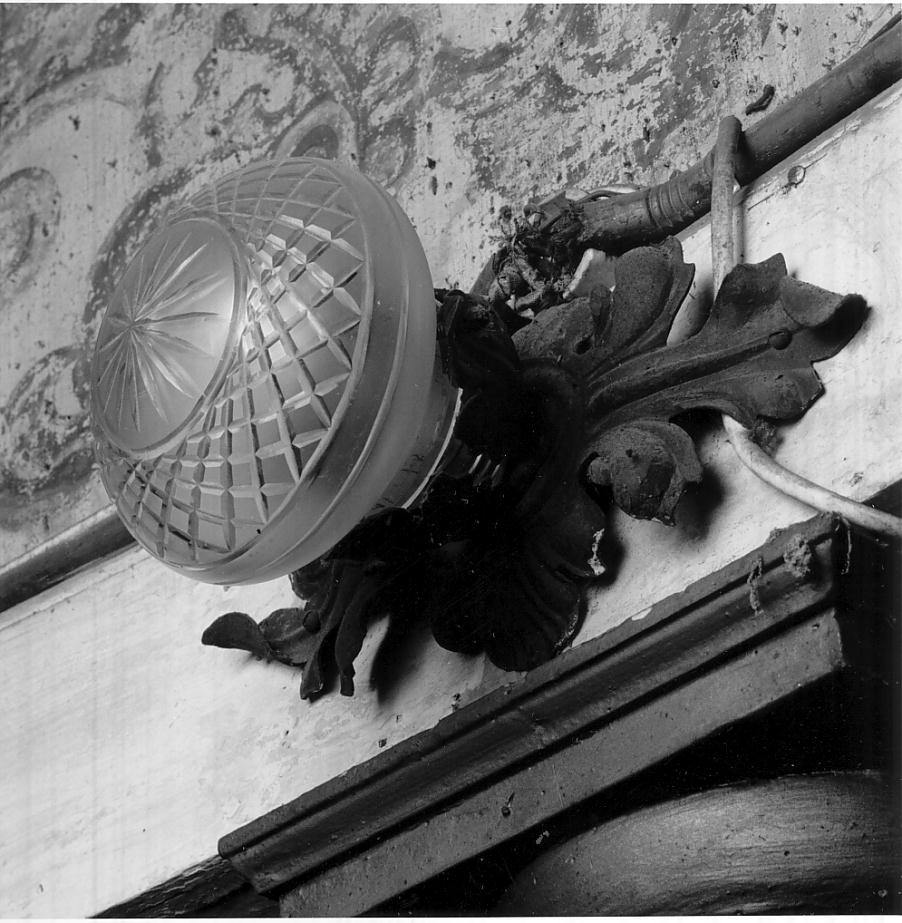 lampada - a muro, serie - ambito cremonese (prima metà sec. XX)