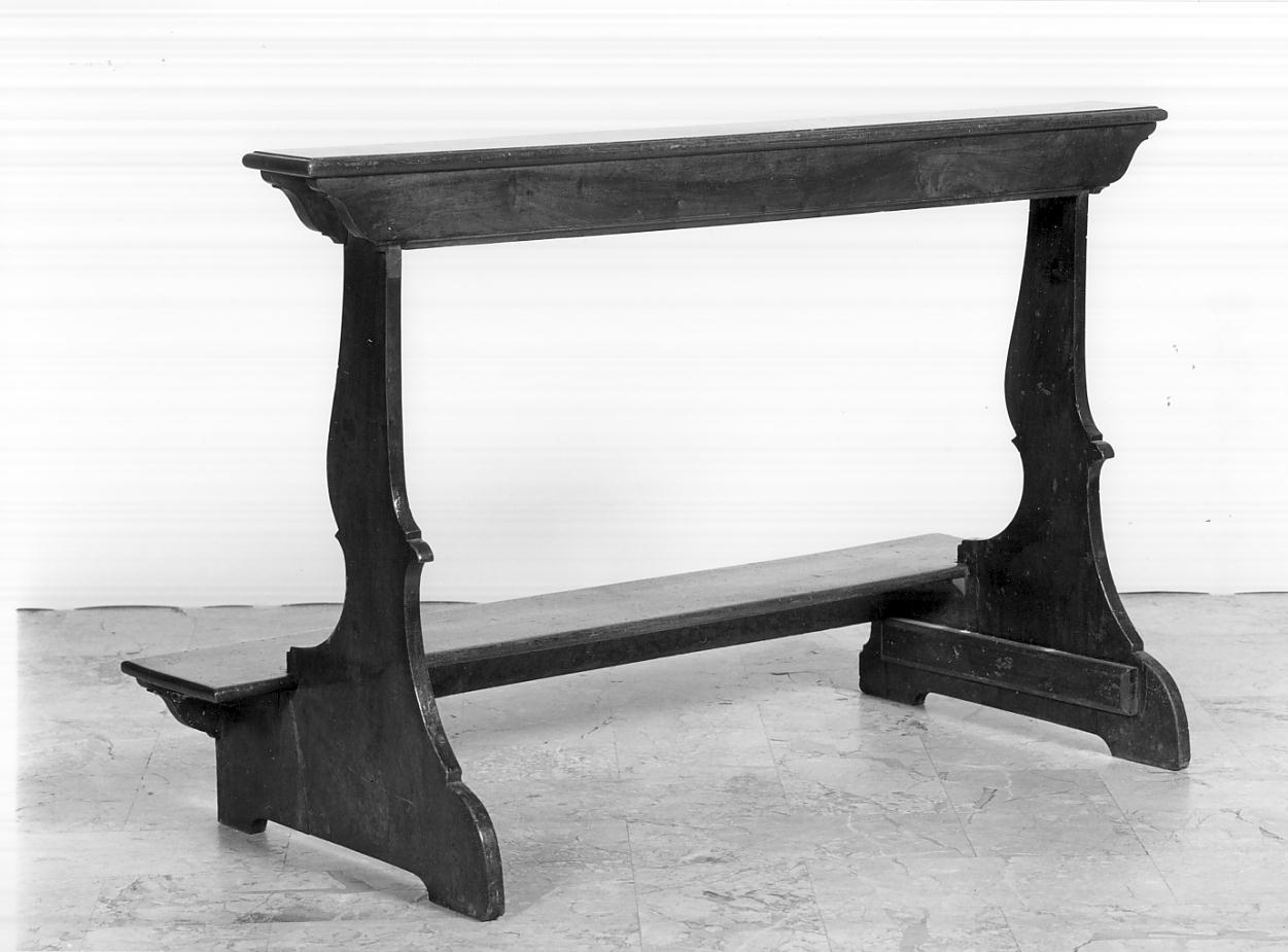 inginocchiatoio, opera isolata - ambito ostianese (prima metà sec. XX)