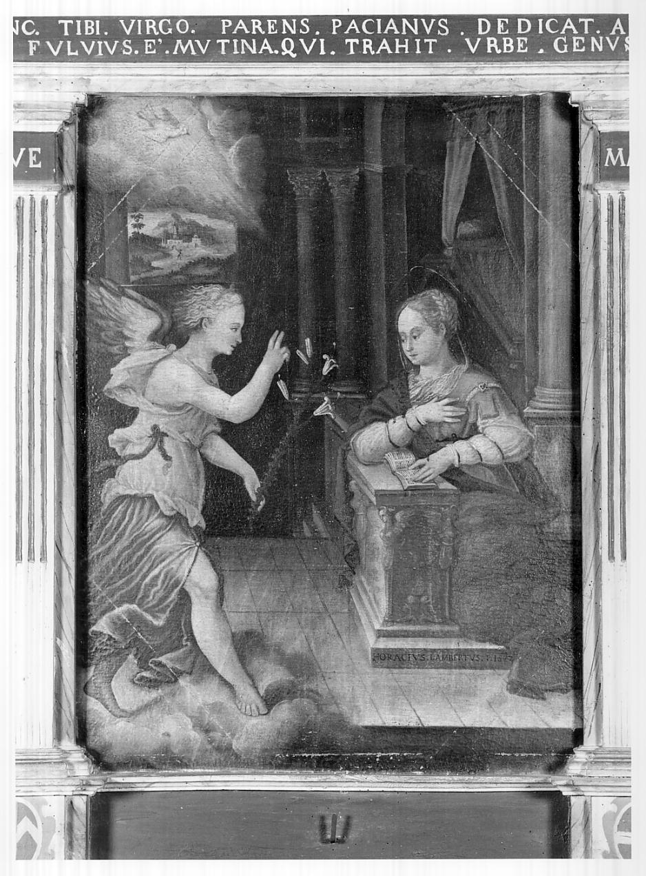 Annunciazione (dipinto, elemento d'insieme) di Lamberti Orazio (sec. XVI)