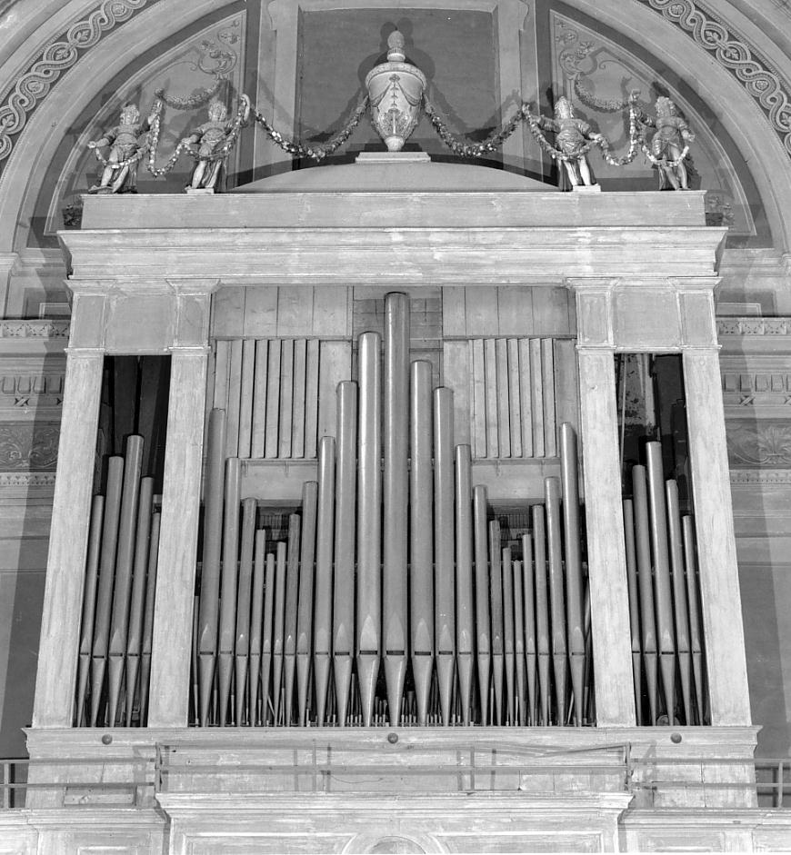 cassa d'organo, elemento d'insieme di Montesanti Andrea, Montesanti Luigi (sec. XVIII)