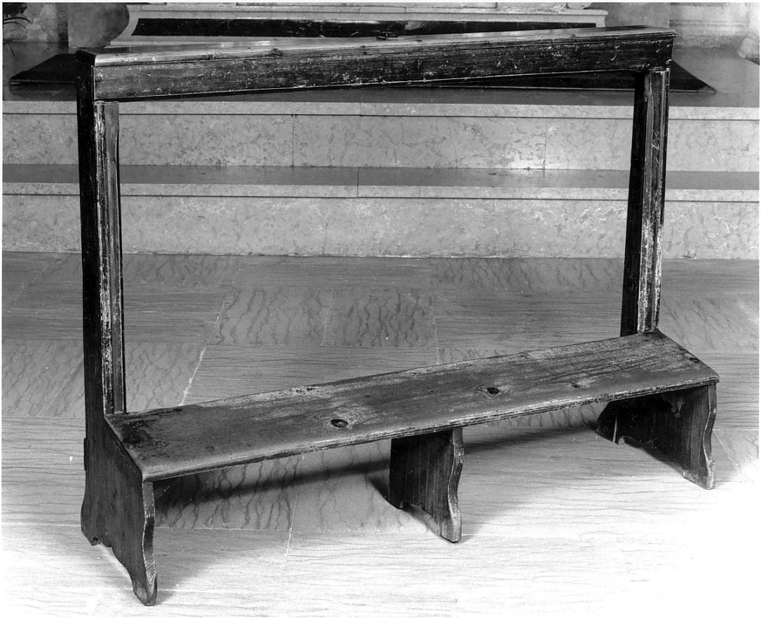 inginocchiatoio, opera isolata - ambito mantovano (prima metà sec. XX)