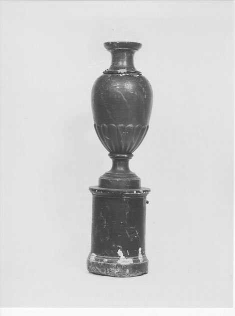 vaso, opera isolata - manifattura mantovana (prima metà sec. XIX)