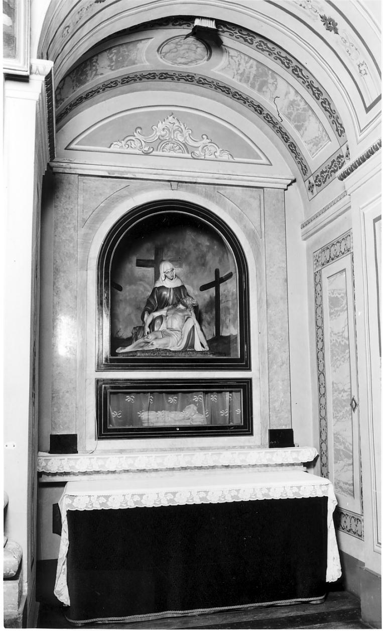 motivi decorativi a finti marmi venati (decorazione pittorica, opera isolata) - ambito cremonese (prima metà sec. XX)