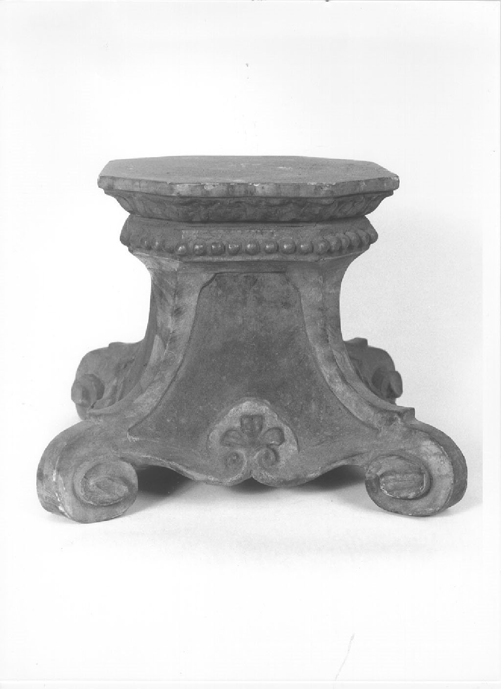 base, opera isolata - ambito lombardo (metà sec. XVIII)