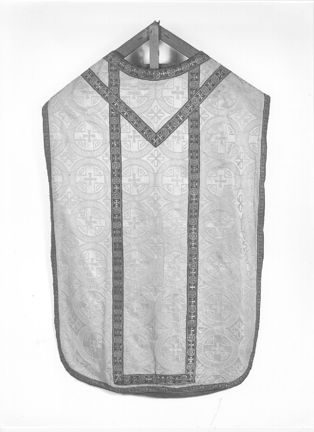 paramento liturgico, insieme - ambito lombardo (metà sec. XX)