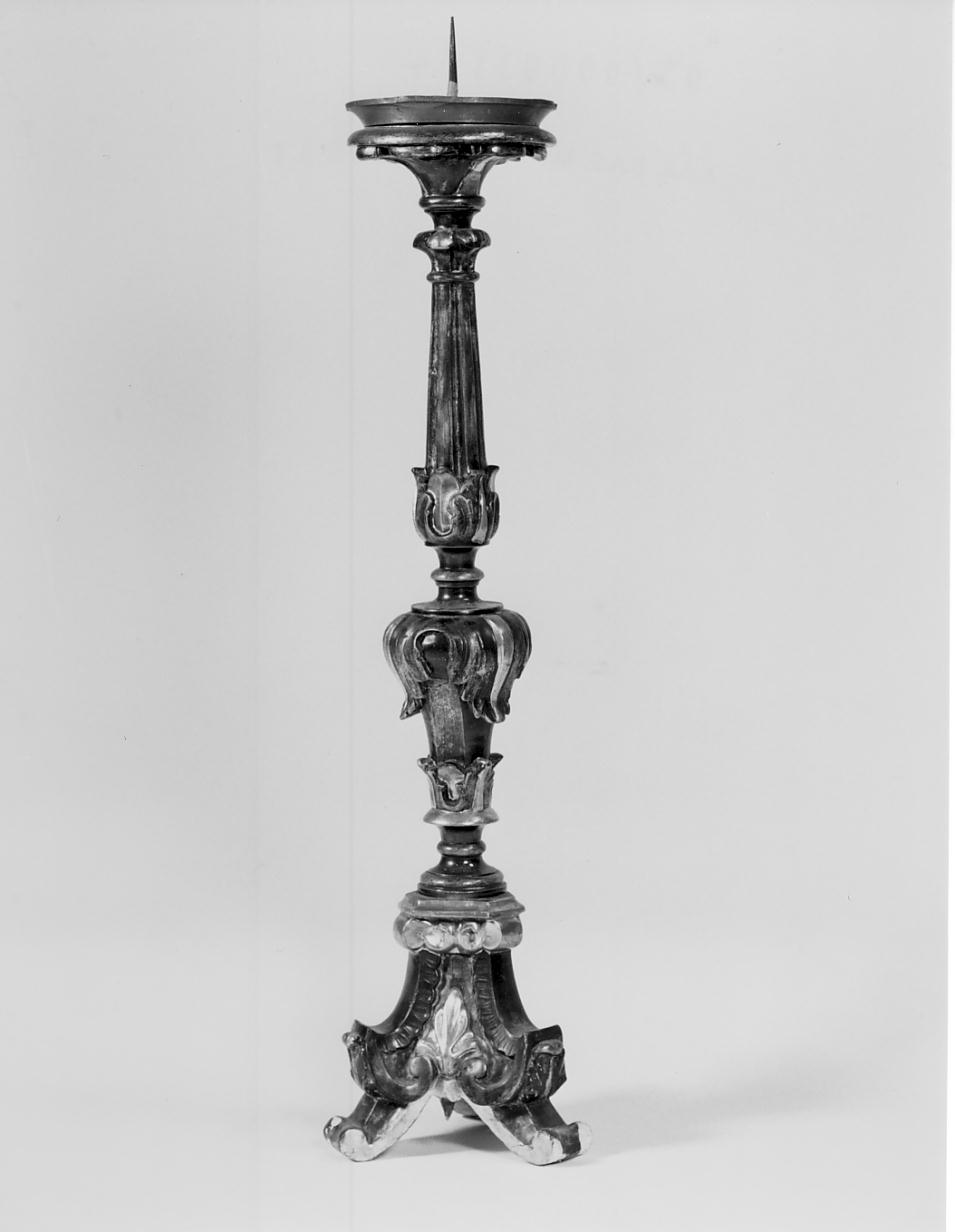 candeliere d'altare, serie - manifattura lombarda (seconda metà sec. XVIII)