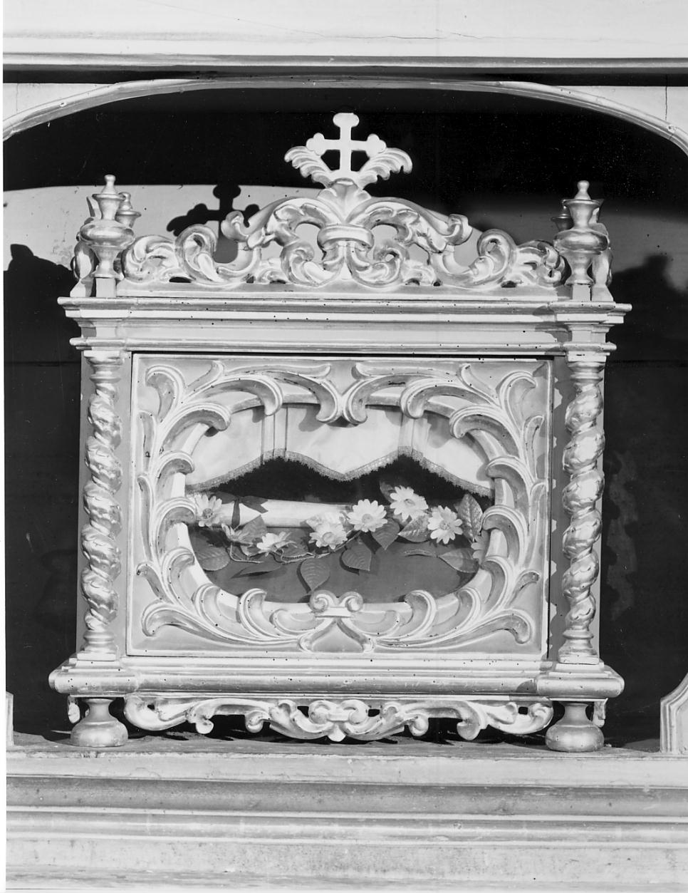 reliquiario a teca - a urna, serie - manifattura lombarda (prima metà sec. XVIII)