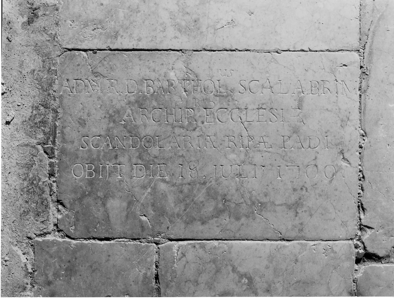 lapide, opera isolata - manifattura lombarda (sec. XVIII)