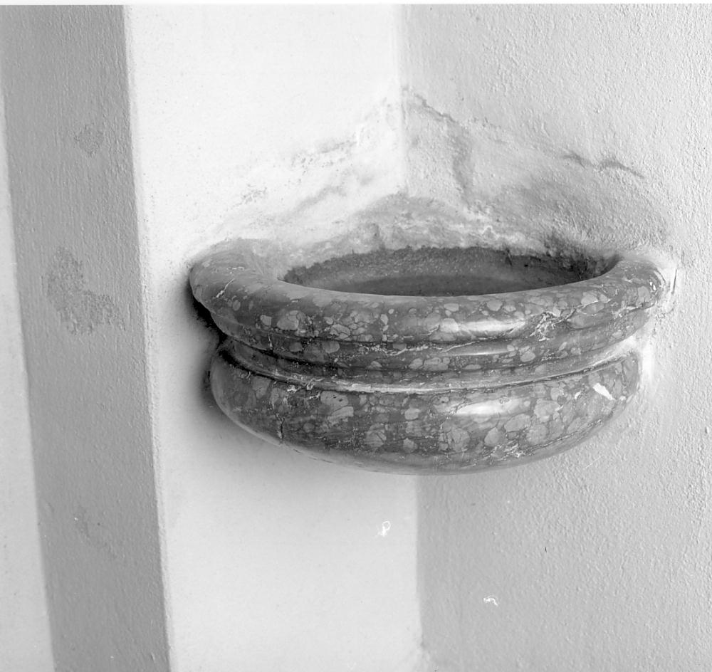 acquasantiera, opera isolata - ambito veronese (ultimo quarto sec. XVIII)