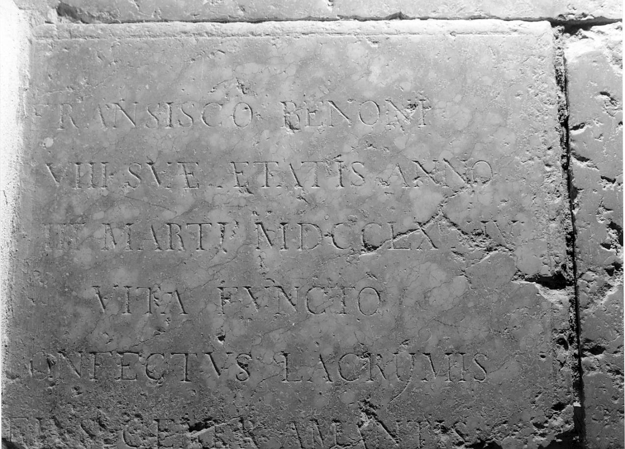 lapide tombale, frammento - ambito mantovano (sec. XVIII)
