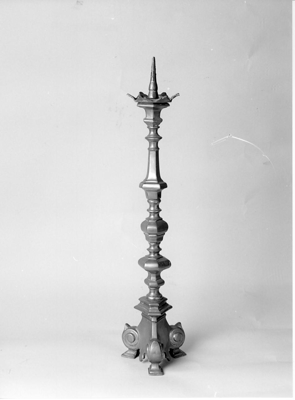 candelabro, serie - ambito mantovano (prima metà sec. XX)