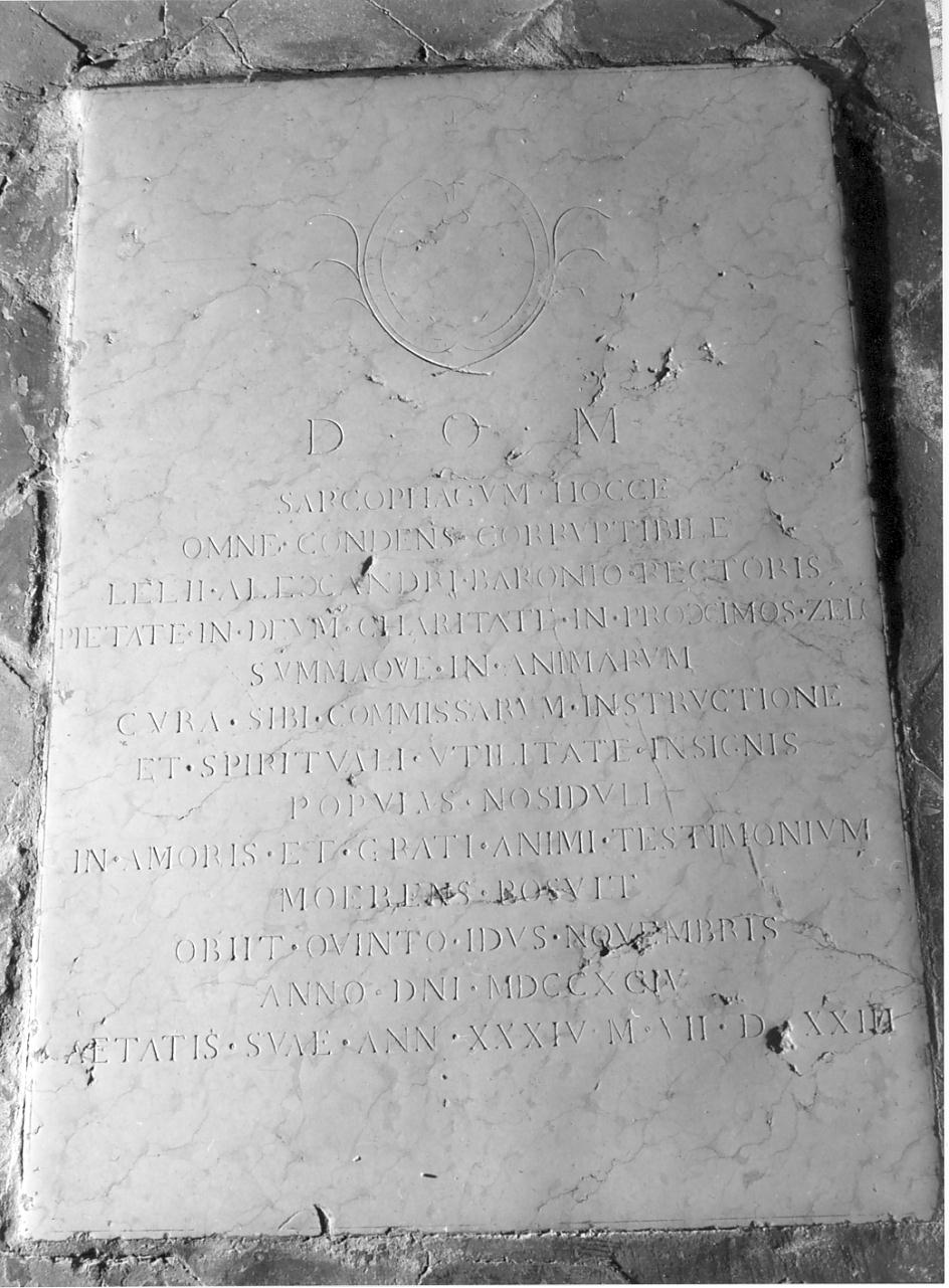 lapide tombale, opera isolata - ambito mantovano (sec. XVIII)