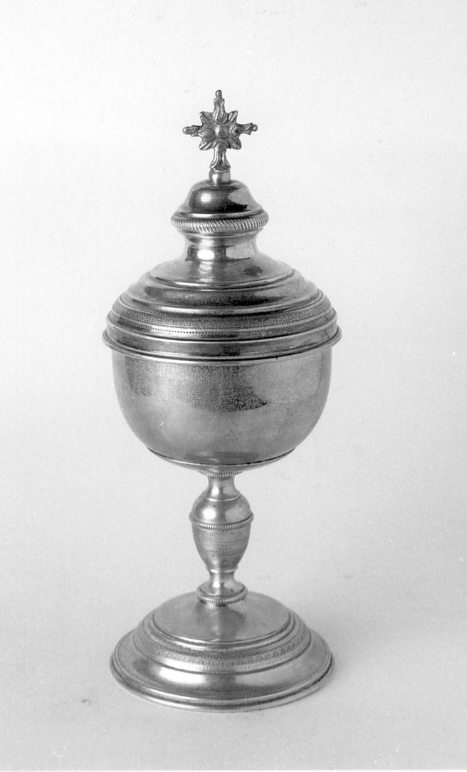 pisside, opera isolata - ambito lombardo (secondo quarto sec. XX)