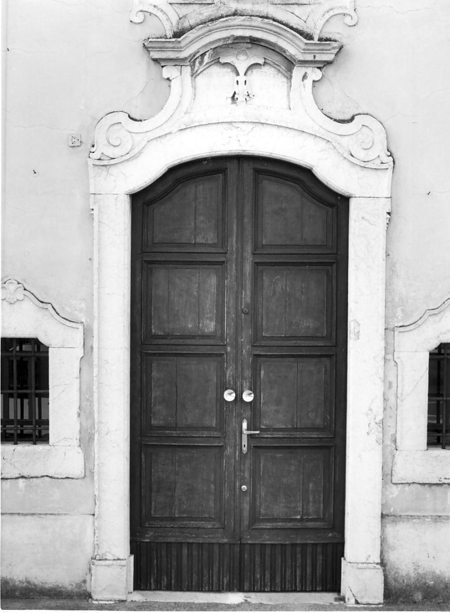 portale, opera isolata - ambito bresciano (prima metà sec. XX)