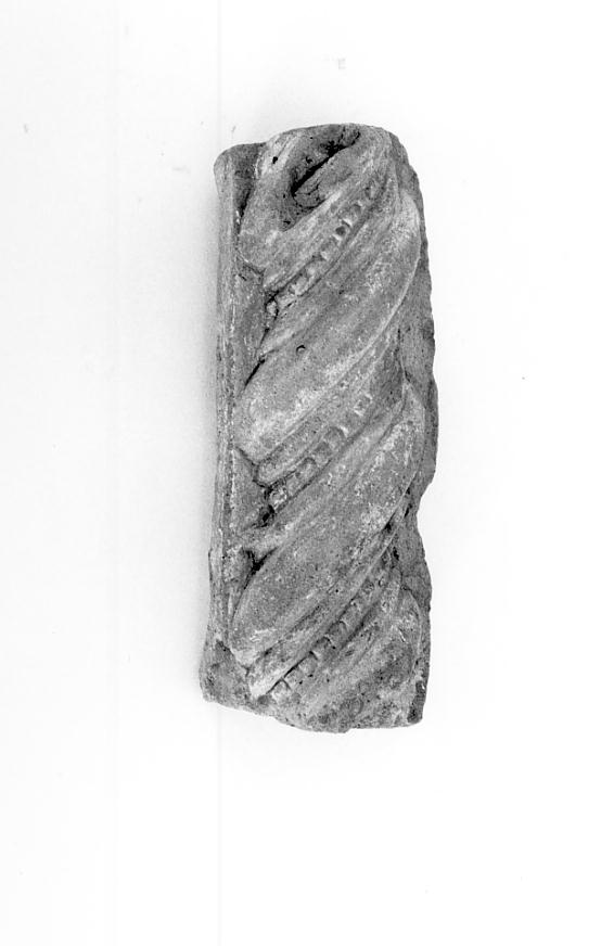 motivi decorativi (decorazione plastica, frammento) - bottega cremonese (seconda metà sec. XV)