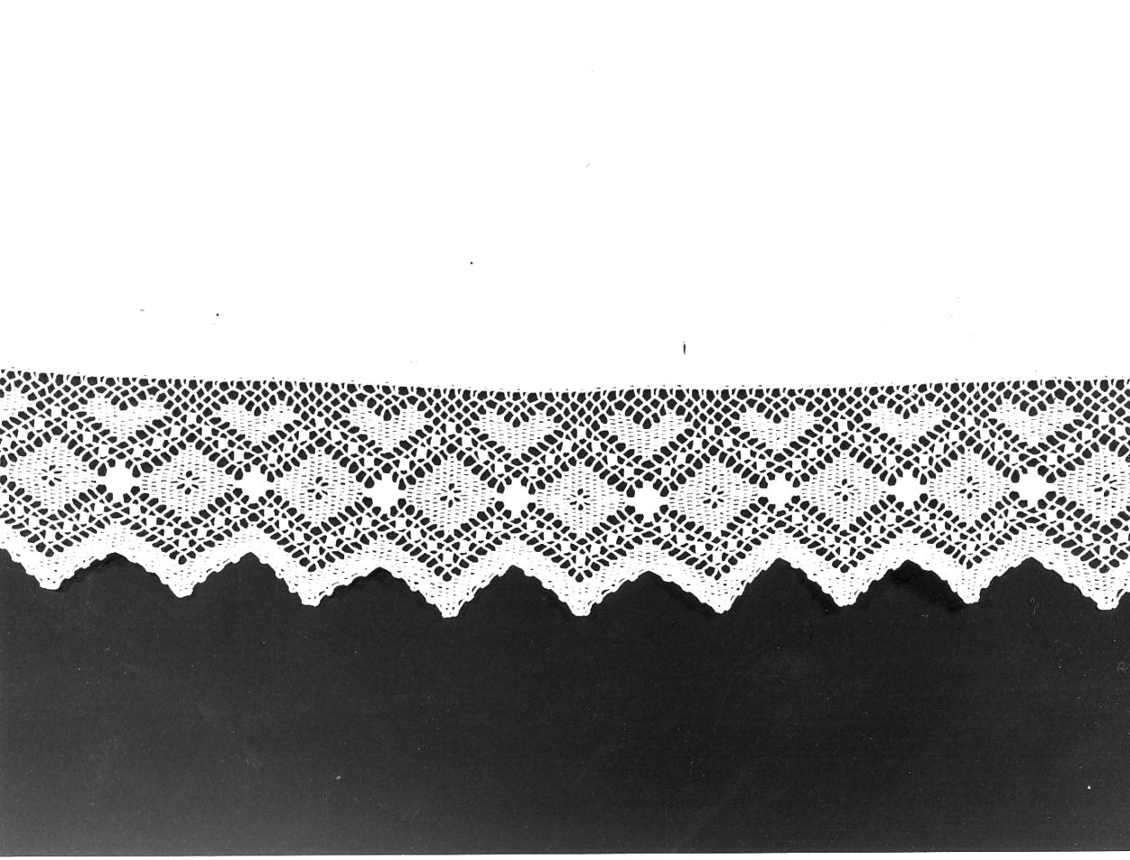 motivi decorativi (tovaglia d'altare, opera isolata) - manifattura cremonese (ultimo quarto, metà sec. XIX, sec. XX)