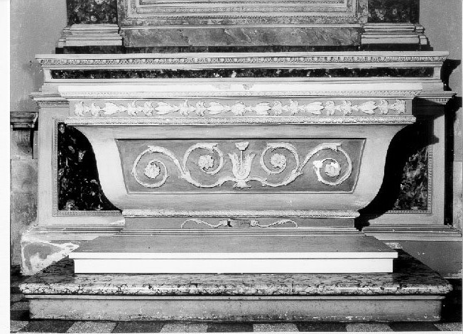 altare - a mensa - bottega mantovana (metà sec. XIX)